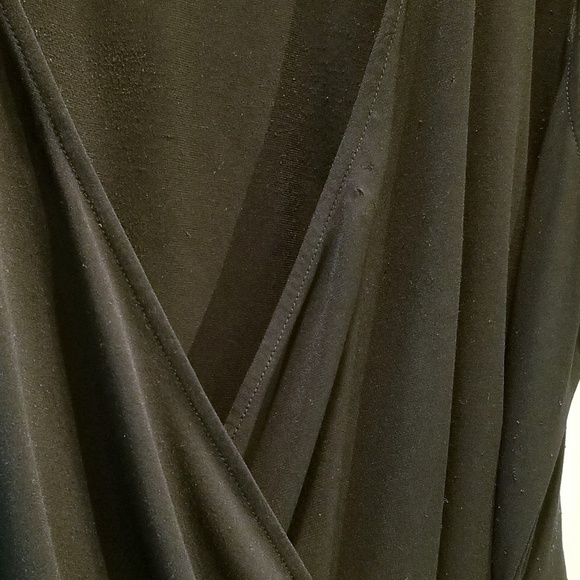 Calvin Klein Assymetric Semi Wrap top w/Gold Clip - Picture 5 of 8